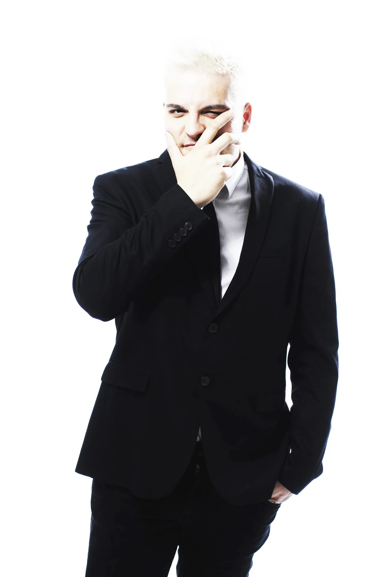 NIKO ROSALES